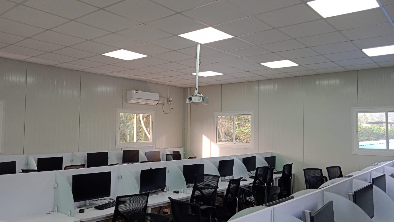 Smart Classrooms & EdTech